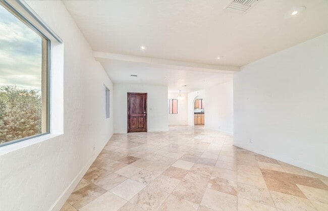 Foto del edificio - 2925 E Lester St