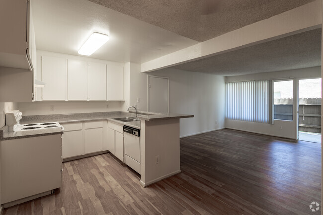 2HAB, 1BA - 825 ft² - Spring Tree Apartments