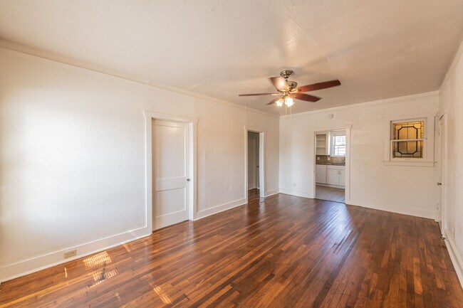 Foto del edificio - 631 E Ashby Pl