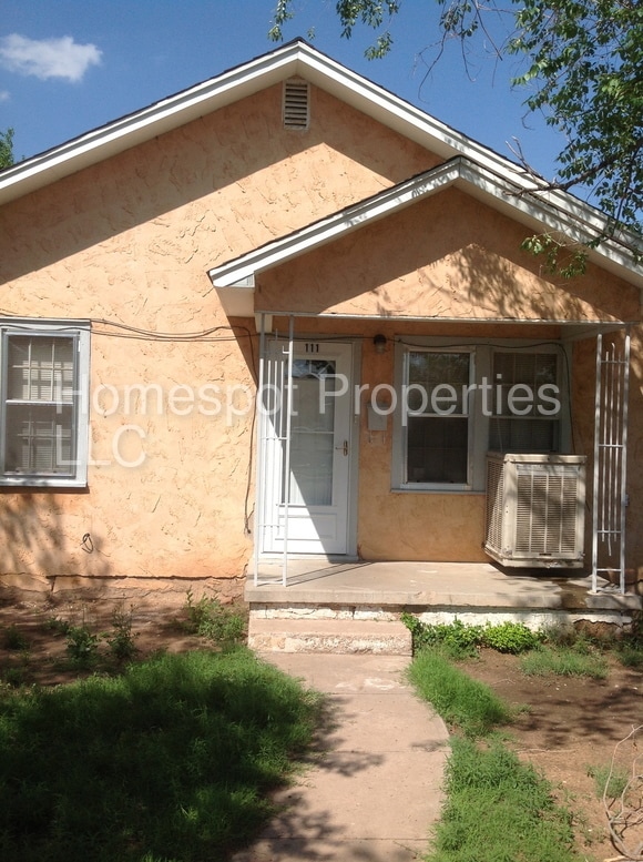 Primary Photo - 111 S Avenue F