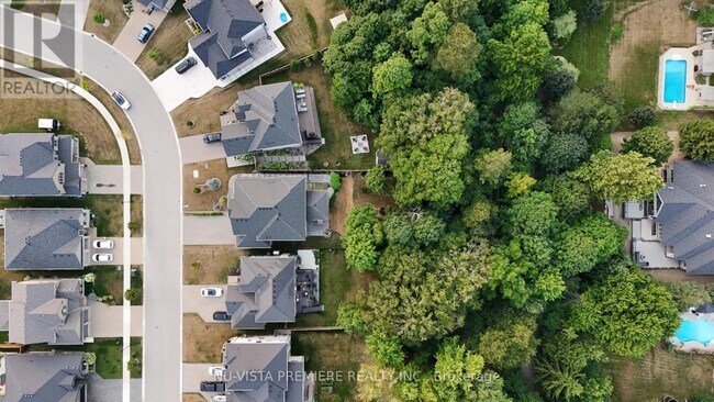 Building Photo - 268 Songbird Ln