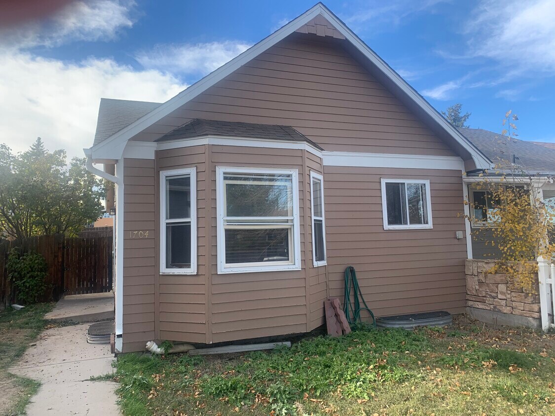 Frente - 1704 Copperville Rd