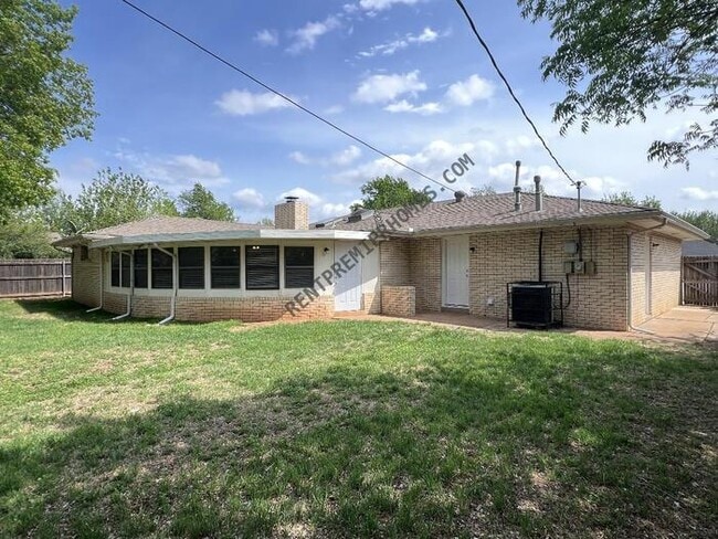 Photo - 2529 NW 116th St House