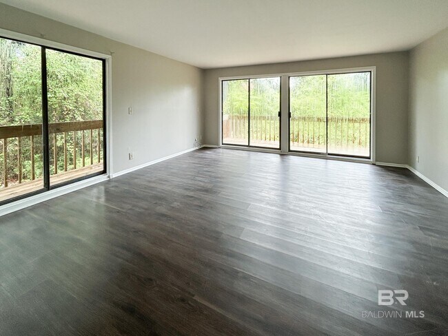 Foto del edificio - 28520 2nd St