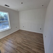 Building Photo - 3370 Lorilee St