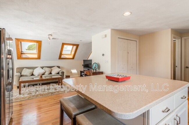 Photo - 34 Vine Street - 1 Apartment