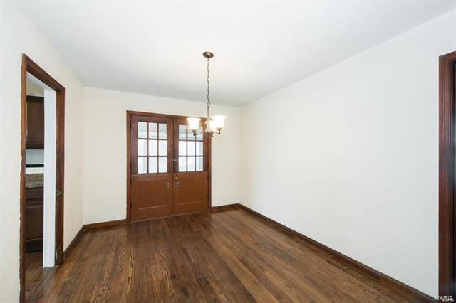 Building Photo - 10310 Eaglewood Ave