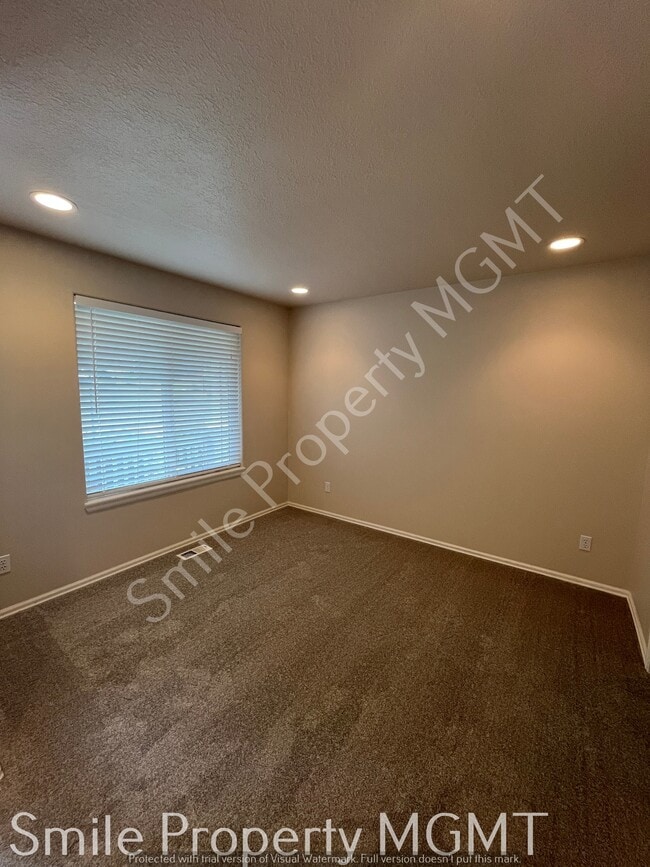 Building Photo - 13840 SE 131st Ave