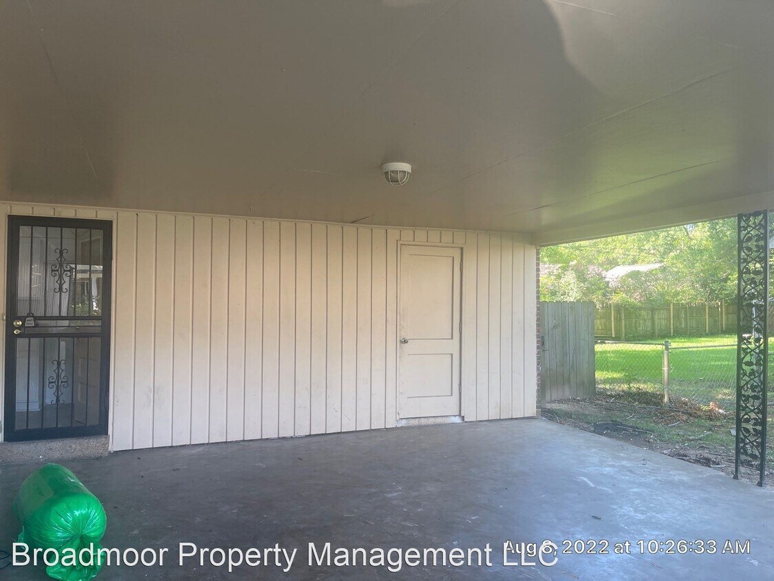 Foto principal - 4 br, 2 bath House - 4735 Olds Ave.