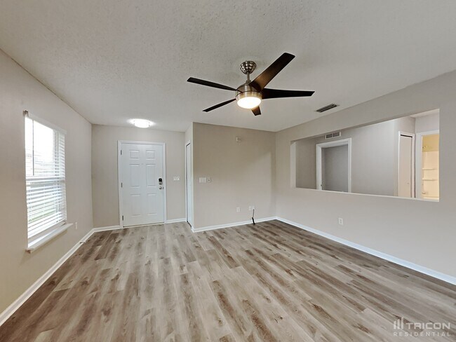 Foto del edificio - 713 Wynfield Cir
