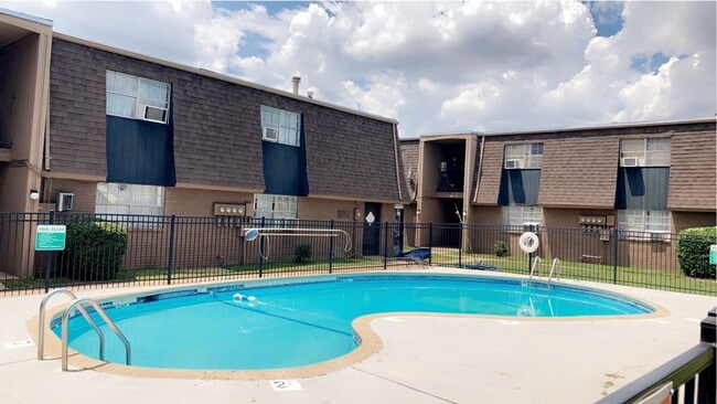 Building Photo - Chalet Apartments