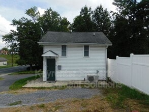 Building Photo - 404 Cherry Ave