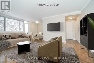 Building Photo - 55 Isabella St