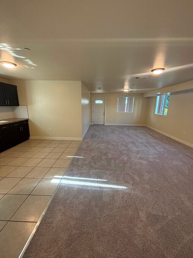 Foto del edificio - 213 W 82nd St