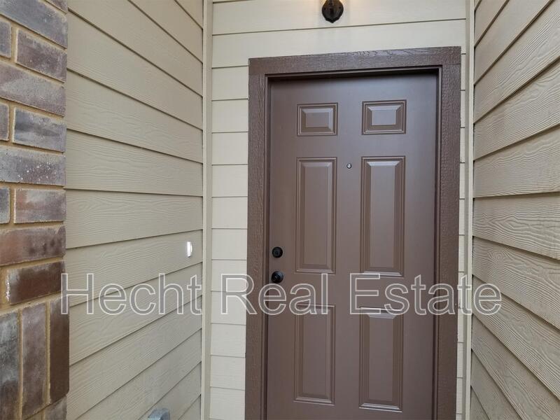 Foto principal - 2559 Pahmeyer Rd