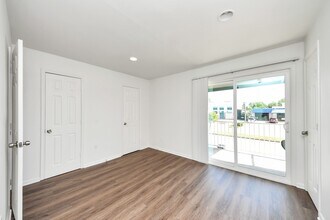 Building Photo - 12068 Beechnut St