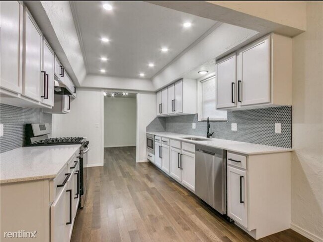 Building Photo - 6 br, 3.5 bath House - 9104 Rolling Green Ave