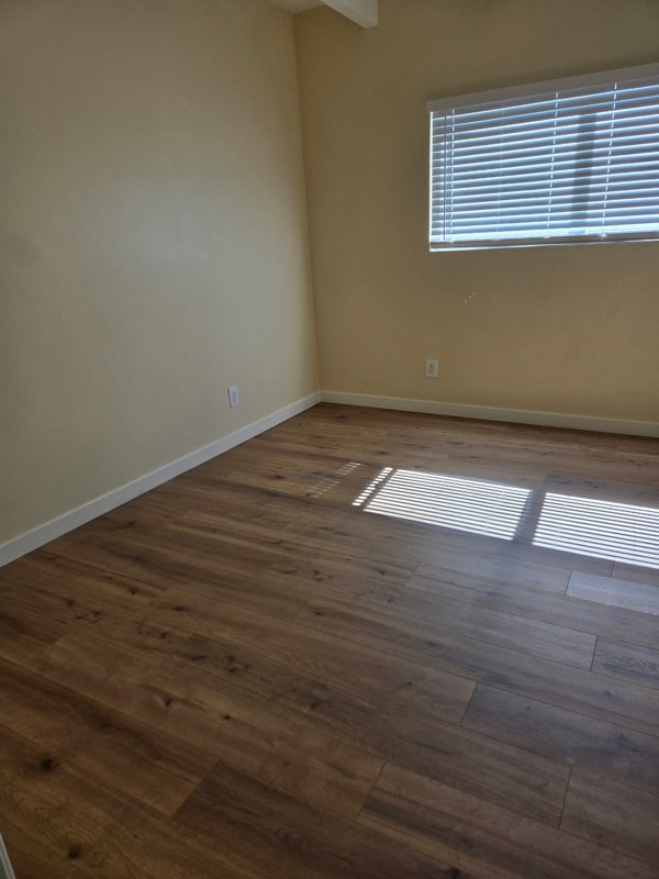 Foto del edificio - 7907 Brimfield Ave