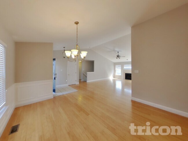 Foto del edificio - 108 Bear Claw Dr