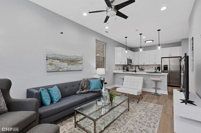 Foto del edificio - 6043 S Vernon Ave