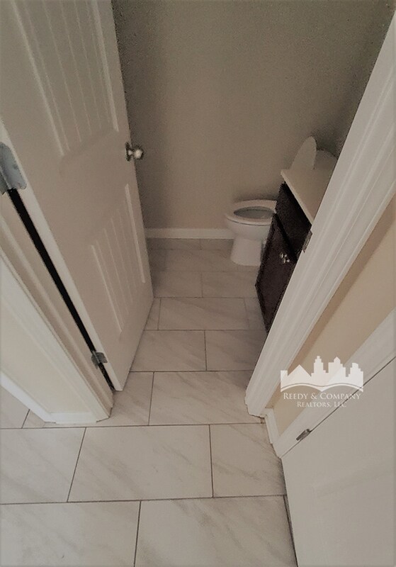 Foto del edificio - 1102 River Wood Creek W