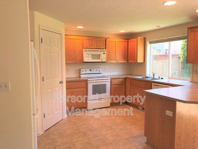 Foto del edificio - 4026 NE 165th Pl