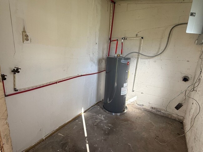 Building Photo - House for rent