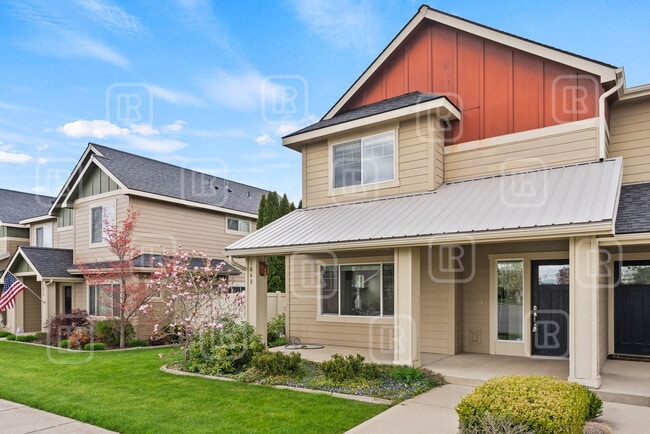 Building Photo - 1840 N Willamette Rd