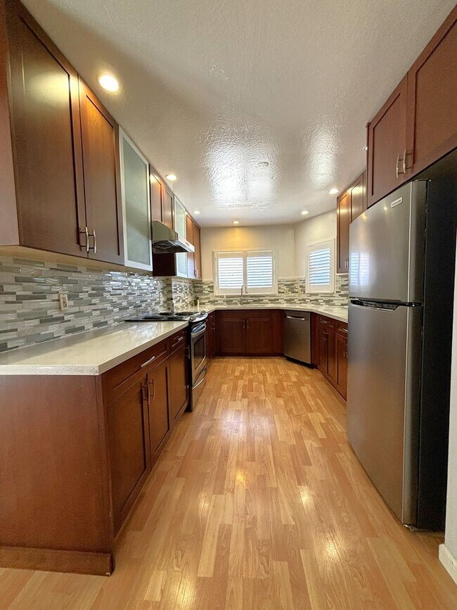 Building Photo - Charming 3-bedroom 2-bathroom home in Frem...