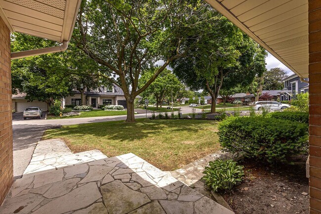 Building Photo - 25 Abinger Crescent