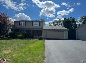 Building Photo - 110 Lake Country Dr