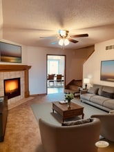 Building Photo - 513 N Foxridge Dr