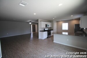 Foto del edificio - 10534 Legacy Cv