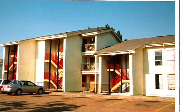 Primary Photo - Midpark Place