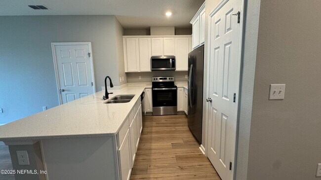 Building Photo - 39 Great Star Ct