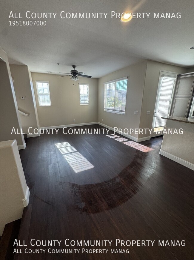 Foto del edificio - 44958 Bellflower Ln