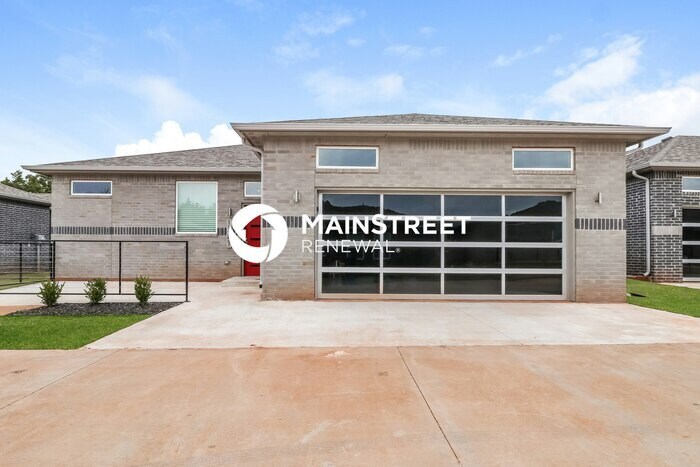 3 Bedroom Pet-Friendly Home in Oklahoma City, OK with Main Street Renewal - 3 Bedroom Pet-Friendly Home in Oklahoma City, OK with Main Street Renewal