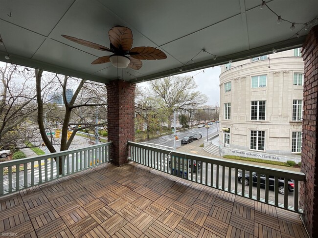 Building Photo - 2 br, 1 bath House - 200 E Edenton St Apt 4