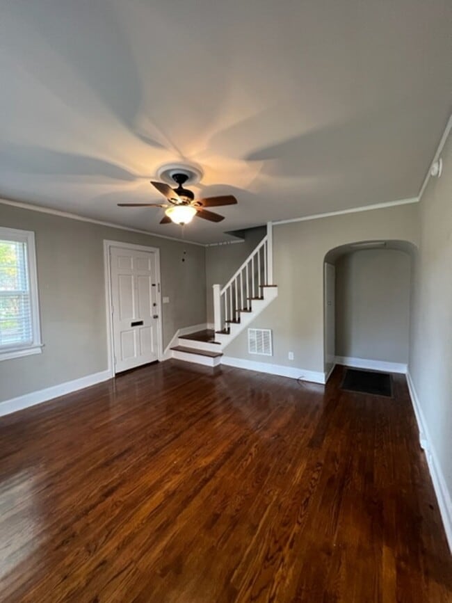 Photo - 34 Melville Ave - Unit B Apartment