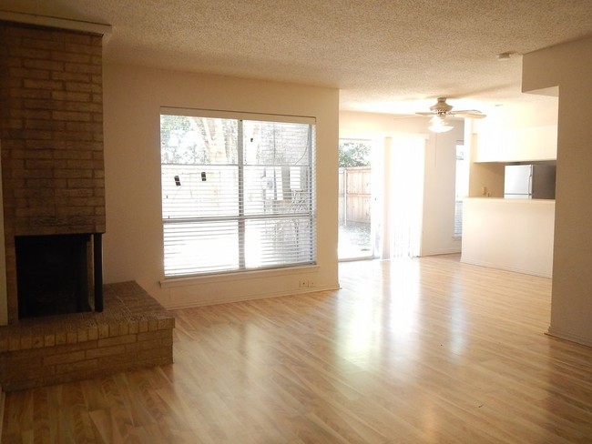 Building Photo - 2983 Country Place Cir