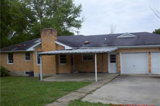 Primary Photo - 3925 Oxbow Dr