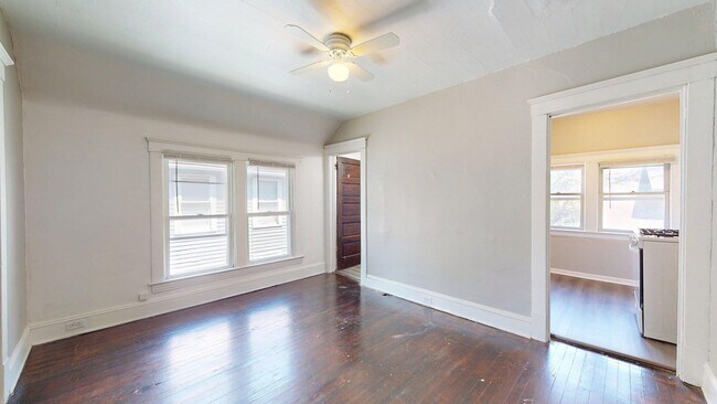 Foto del edificio - 3865 W 16th St