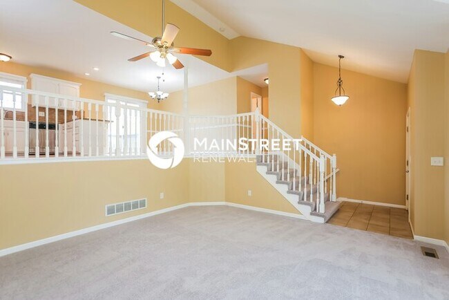 Foto del edificio - 3 Bedroom Pet-Friendly Home in Pleasant Hill, MO with Main Street Renewal