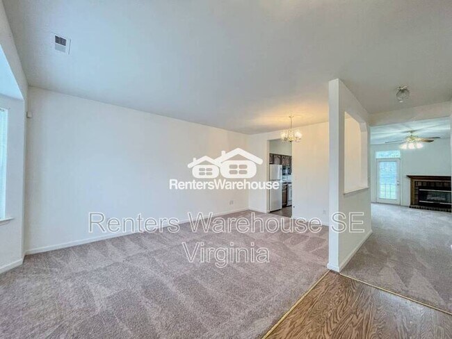 Building Photo - 5623 Rivermill Cir