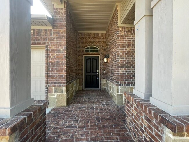 Foto del edificio - 4605 Hidden Meadows Trail