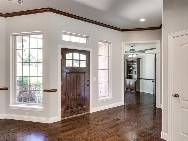 Foto del edificio - Amazing Home In Belmont Village!!!