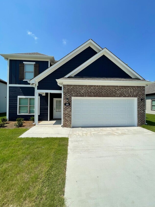 Foto principal - Home for Rent in Jasper, AL!!!