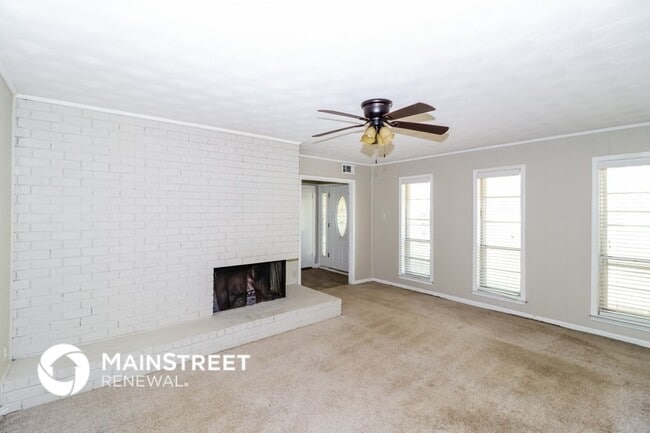 Foto del edificio - 3256 Bluemont Dr