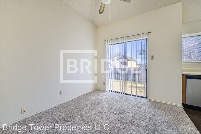Foto del edificio - 2 br, 2 bath House - 905 Boxwood Drive