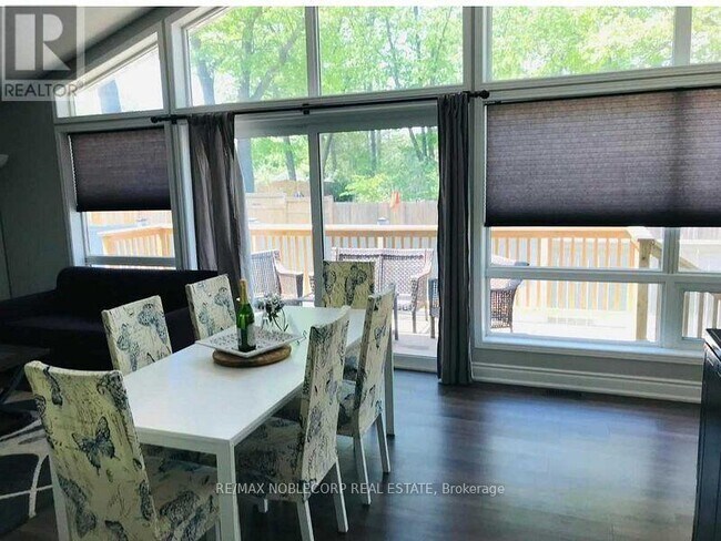 Photo du bâtiment - 11 13th St S